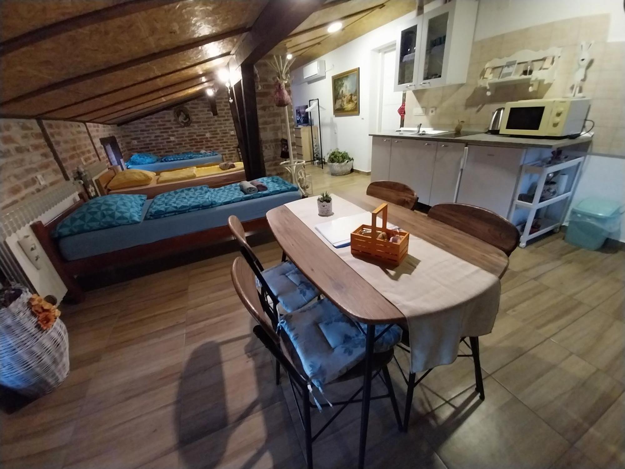 Gračac Apartment Ada Bed & Breakfast المظهر الخارجي الصورة