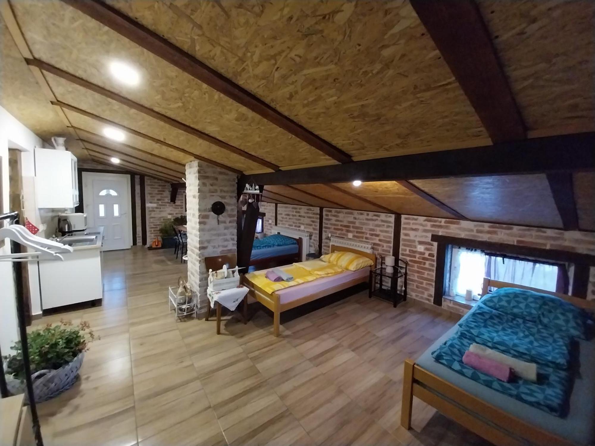 Gračac Apartment Ada Bed & Breakfast المظهر الخارجي الصورة